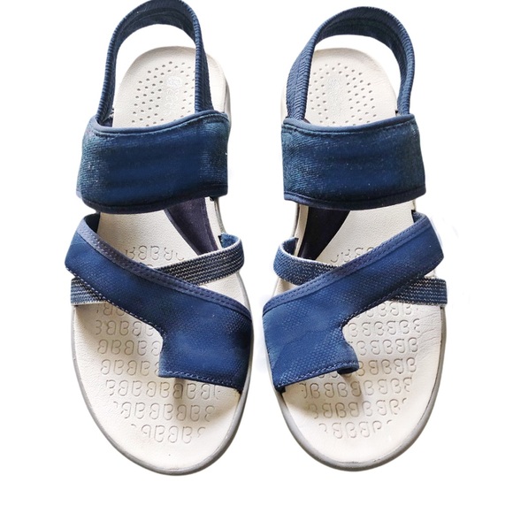 BZEES Womens Blue Stretch Sling Back Sandals Sz 8.5 - Picture 1 of 4